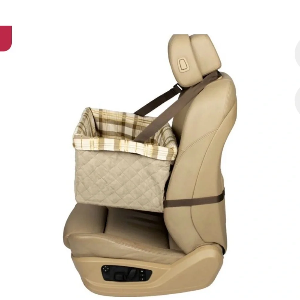 Happy Ride Quilted Booster Seat by Petsafe. Tan.